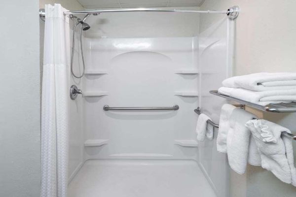Baymont Inn & Suites Hinesville Fort Stewart Area